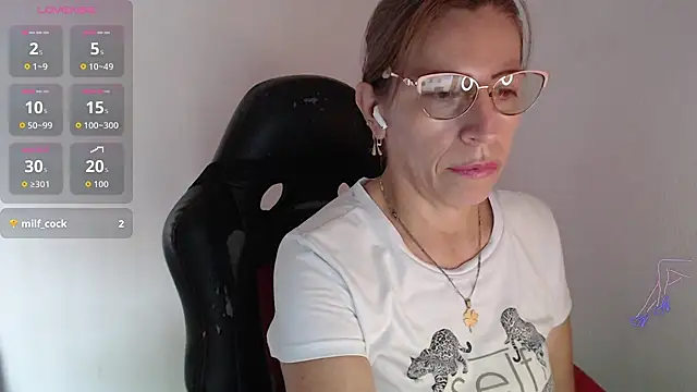 Chayla Ruiz online show from 07/04/26, 02:56