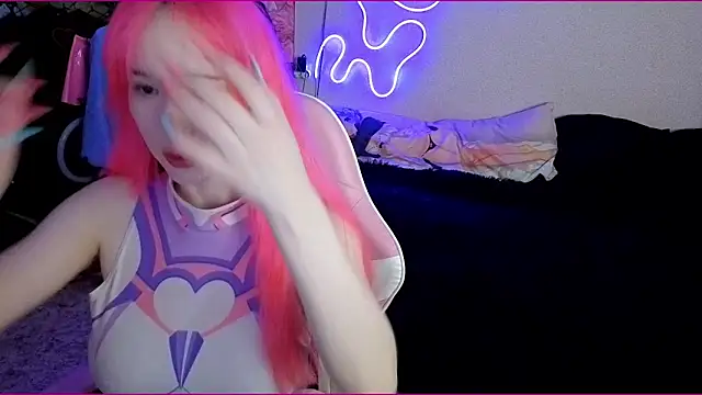 Maya Viola online show from 10/07/25, 05:48