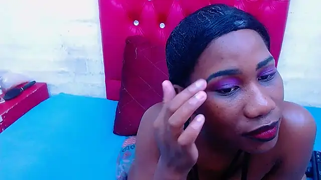 XSCARLETQUEENXX online show from 12/05/25, 12:14