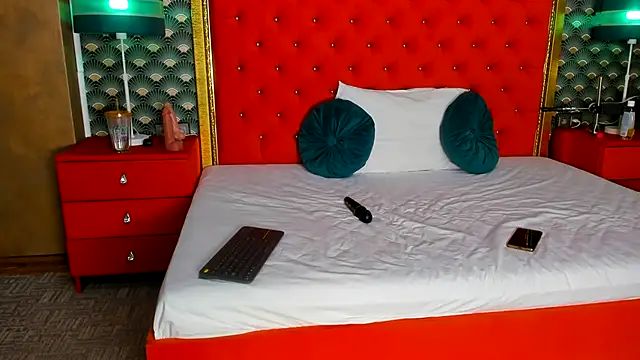 VallerieJones online show from 09/22/25, 10:01