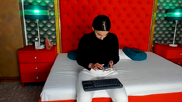 VallerieJones online show from 10/18/25, 10:27