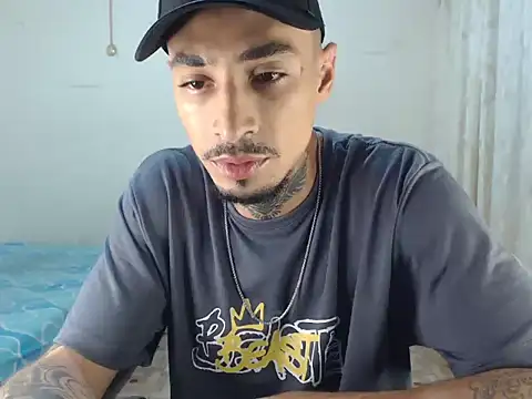 emiliano hottt online show from 12/15/25, 10:25