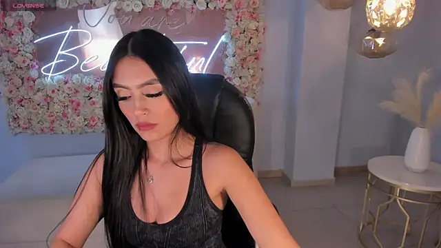 Snapshot of JadeEvansX chatting on 12/23/24, 10:55 JadeEvansX online show from 12/23/24, 10:55