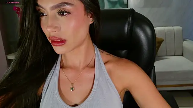 JadeEvansX online show from 07/06/26, 07:05