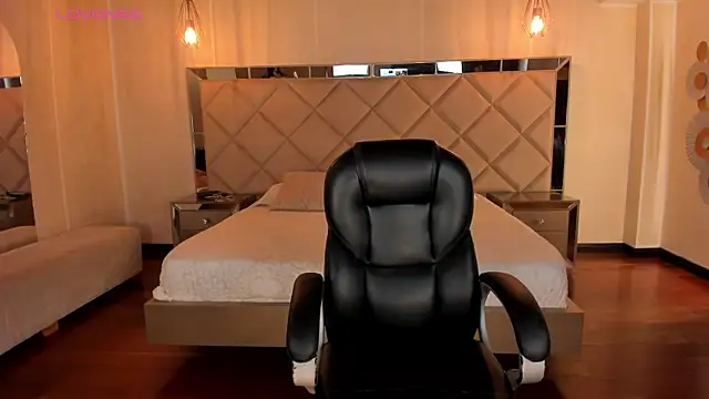 MaryLewis  online show from 04/10/26, 11:59