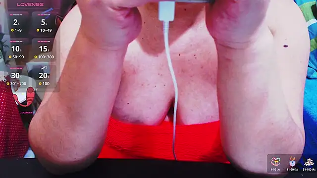 Snapshot of Alliayah_Hollyx chatting on 01/13/25, 06:27 Alliayah Hollyx online show from 01/13/25, 06:27