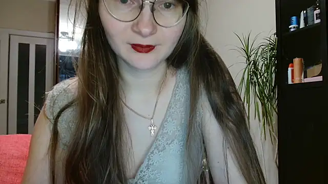 KiraGoldens online show from 11/25/25, 09:31