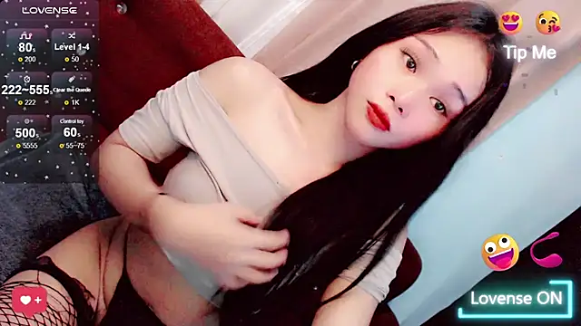 amomentoflust69 online show from 04/07/26, 06:03