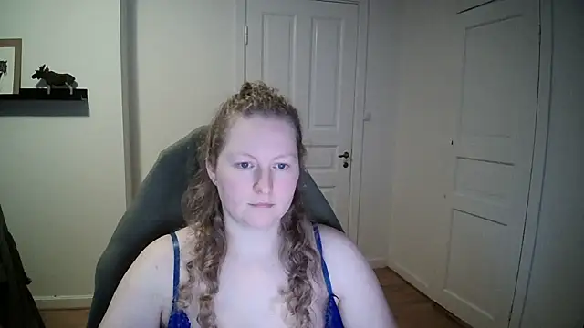 Girlnina-1995 online show from 01/06/25, 10:57