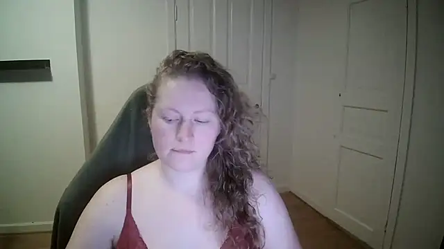 Girlnina-1995 online show from 01/13/25, 07:21