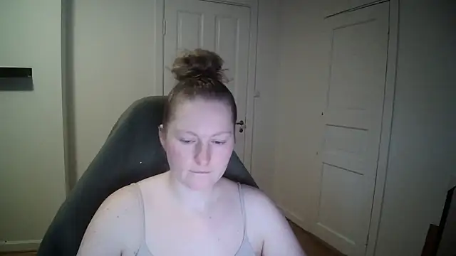 Girlnina-1995 online show from 01/24/25, 12:10