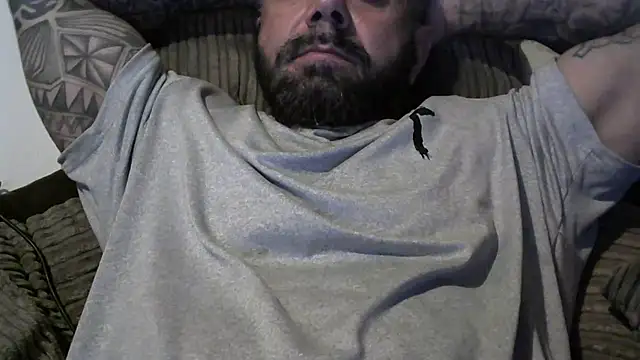 Snapshot of muscle1976 chatting on 12/25/24, 07:13 muscle1976 online show from 12/25/24, 07:13