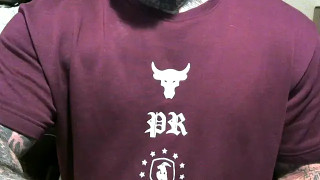 Snapshot of muscle1976 chatting on 12/05/25, 10:57 muscle1976 online show from 12/05/25, 10:57