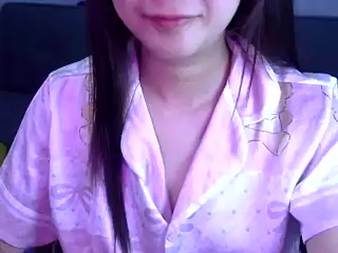 Snapshot of Bee_2k chatting on 06/24/26, 04:33 Bee 2k online show from 06/24/26, 04:33
