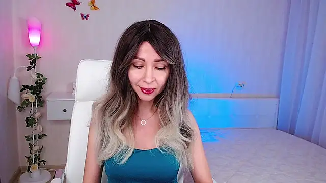 Snapshot of wendifoste chatting on 01/24/25, 07:18 wendifoste online show from 01/24/25, 07:18