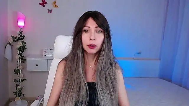 Snapshot of wendifoste chatting on 02/13/25, 06:59 wendifoste online show from 02/13/25, 06:59