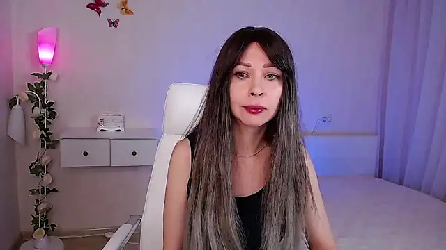 Snapshot of wendifoste chatting on 02/28/25, 05:48 wendifoste online show from 02/28/25, 05:48