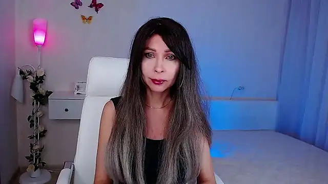 Snapshot of wendifoste chatting on 11/27/25, 06:21 wendifoste online show from 11/27/25, 06:21