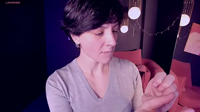 LorenDaze online show from 01/24/25, 03:02