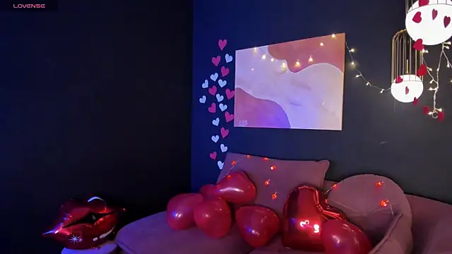 LorenDaze online show from 02/14/25, 05:14