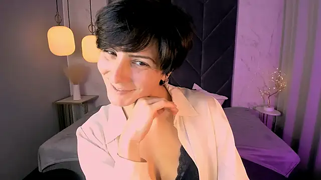 LorenDaze online show from 10/18/25, 01:56