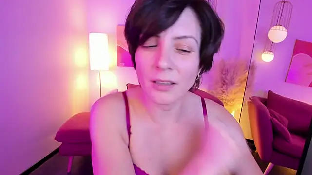 LorenDaze online show from 12/13/25, 07:53