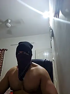 kaizercool1 online show from 02/04/25, 08:56