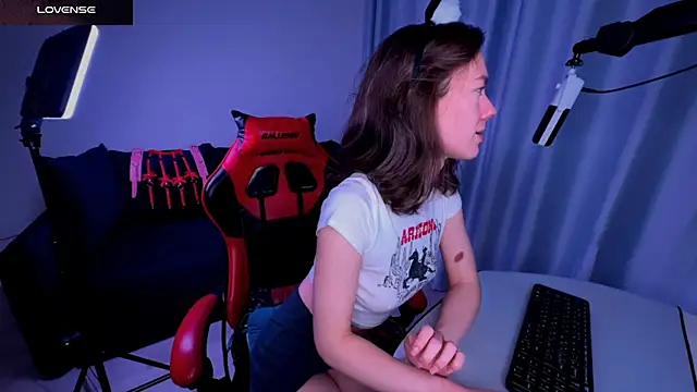 DivineBite online show from 02/12/25, 06:51