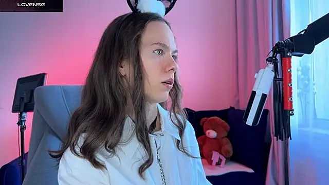 DivineBite online show from 09/17/25, 02:08