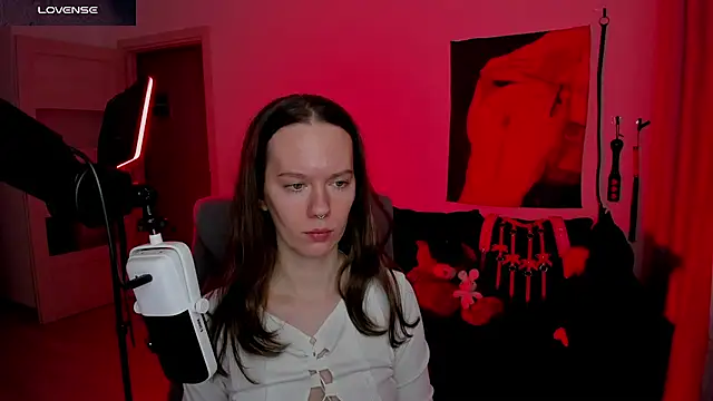 DivineBite online show from 04/18/26, 06:12