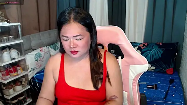 Snapshot of MagnificatMistress chatting on 12/03/24, 08:27 MagnificatMistress online show from 12/03/24, 08:27