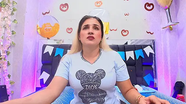  carolina fox online show from 09/23/25, 03:09