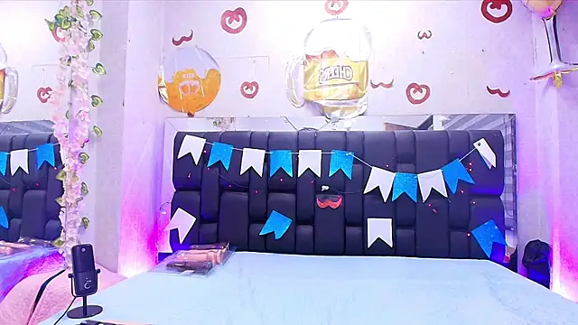  carolina fox online show from 09/27/25, 03:11