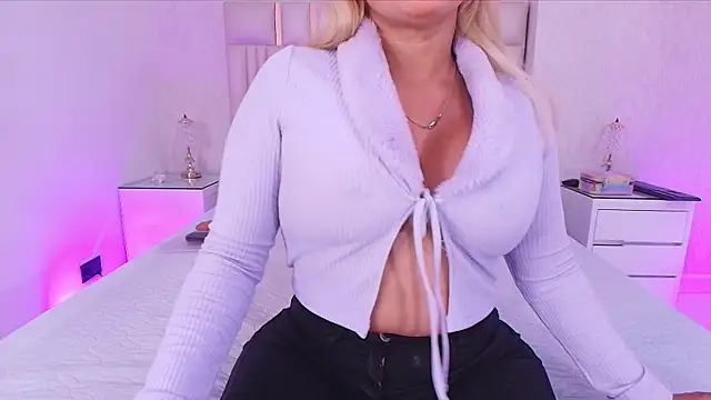  carolina fox online show from 05/22/26, 03:13