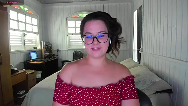 anna love hot online show from 12/18/25, 06:36