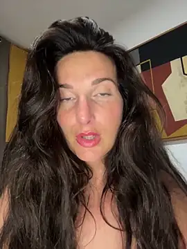 Snapshot of Thescorpionfr chatting on 02/23/25, 07:38 Thescorpionfr online show from 02/23/25, 07:38