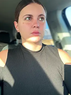 Samantha official online show from 12/18/25, 08:31