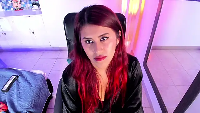 Karlagonzales  online show from 02/07/25, 01:04