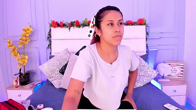 Karlagonzales  online show from 03/20/25, 06:20