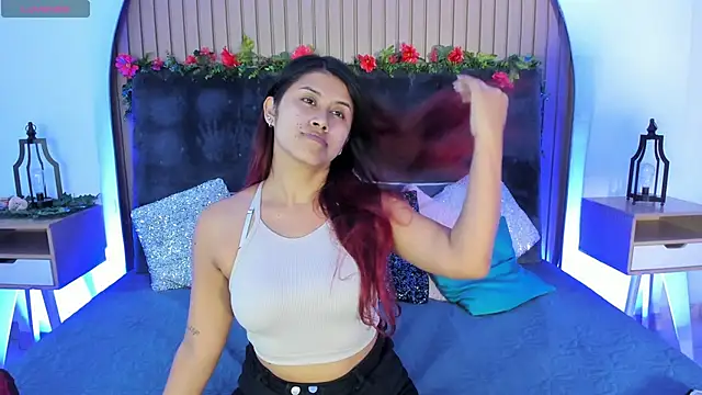 Karlagonzales  online show from 09/18/25, 06:43