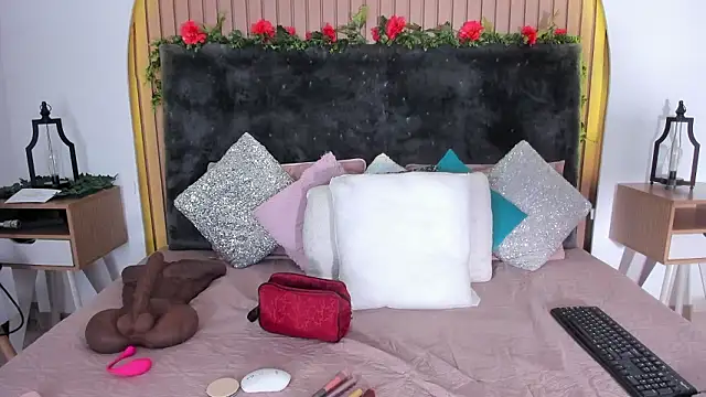 Karlagonzales  online show from 03/03/26, 06:47