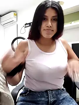 Karlagonzales  online show from 06/30/26, 06:42