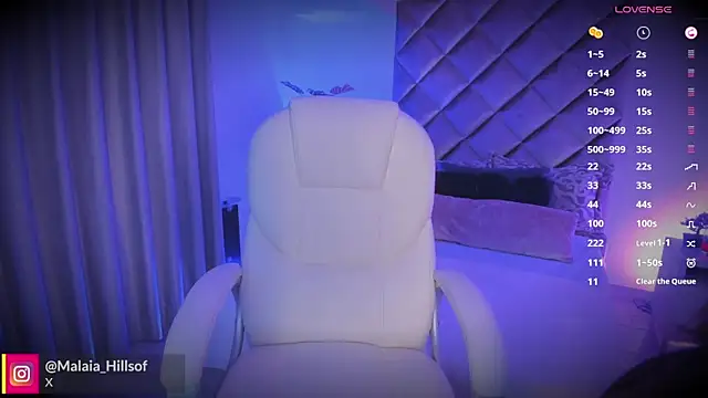 Snapshot of malaia_hills chatting on 09/15/25, 07:47 malaia hills online show from 09/15/25, 07:47