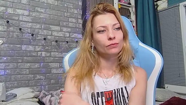 karo123421 online show from 02/10/26, 08:35