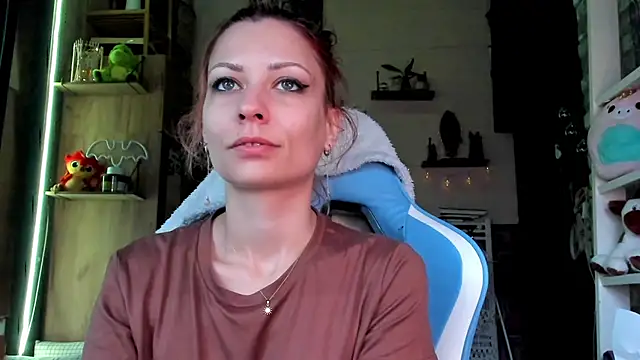 karo123421 online show from 04/03/26, 04:10