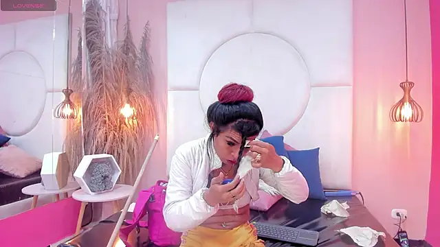 Snapshot of SilvanaCapelli chatting on 01/24/25, 11:26 SilvanaCapelli online show from 01/24/25, 11:26