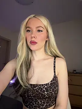 xDinnax online show from 03/24/26, 08:52