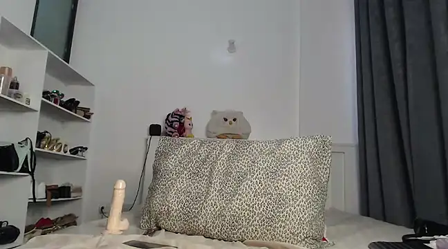 Snapshot of peeky_pinky chatting on 12/07/24, 08:44 peeky pinky online show from 12/07/24, 08:44