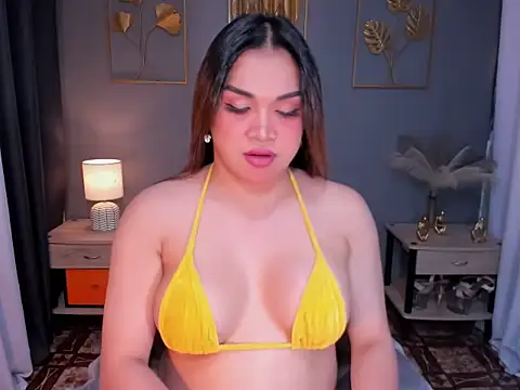 Snapshot of MaxeneCullens chatting on 12/03/24, 04:25 MaxeneCullens online show from 12/03/24, 04:25