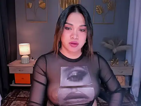 Snapshot of MaxeneCullens chatting on 01/11/25, 08:11 MaxeneCullens online show from 01/11/25, 08:11